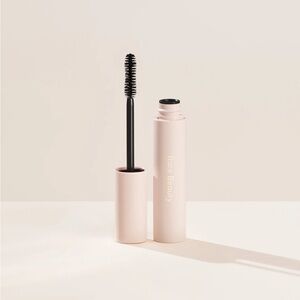 RARE BEAUTY Perfect Strokes Universal Volumizing Mascara